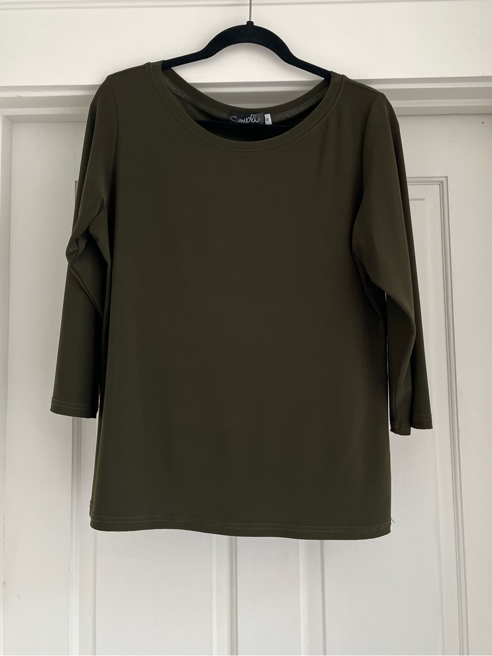 Sympli Dark Olive Top M